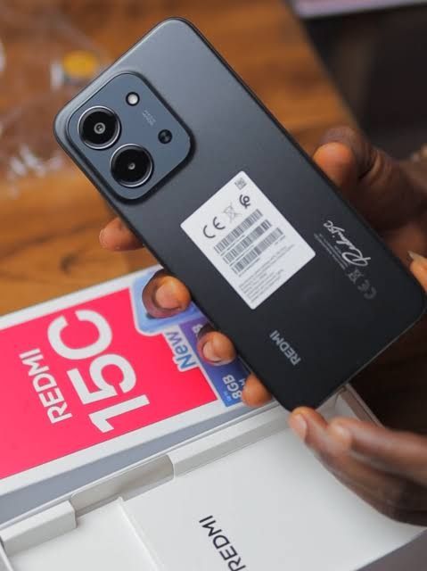 Redmi 15 с . Новый 8/256.