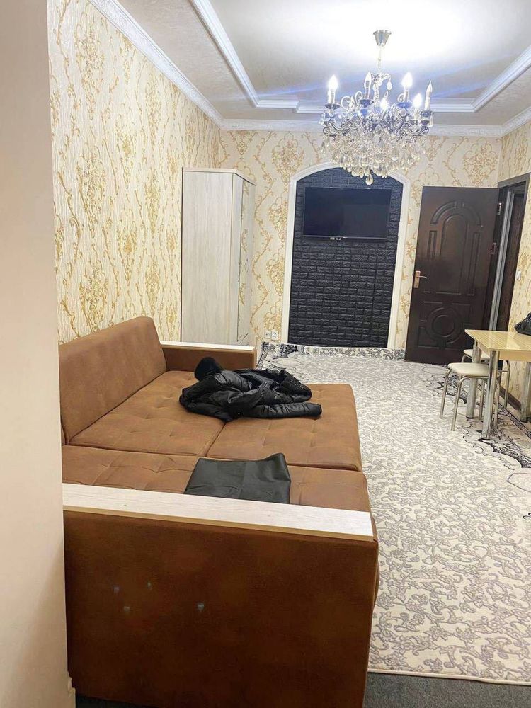Арендага квартира  бор ойлага қиз болларга Чилонзор Фарход бозори яқин