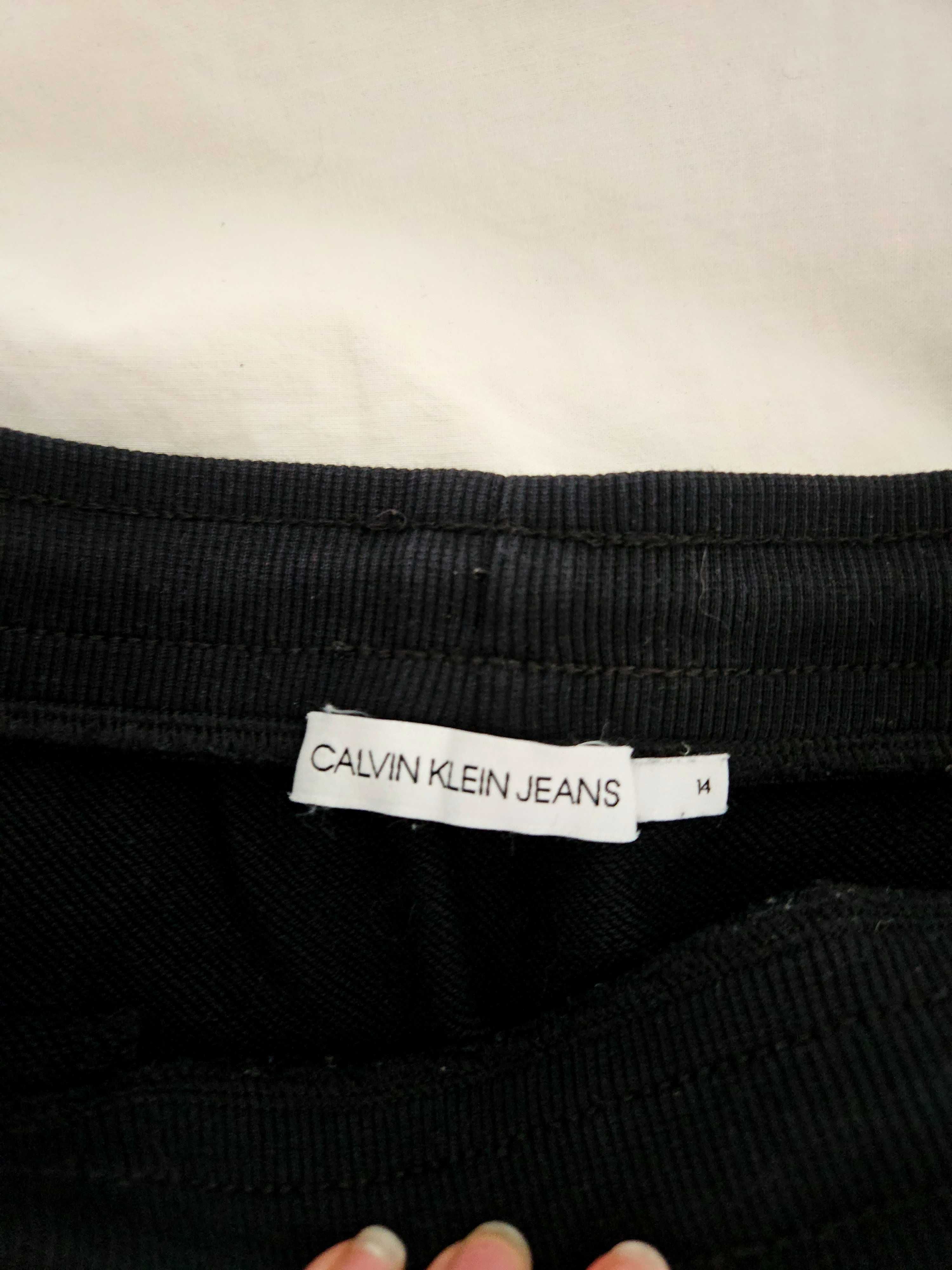 Calvin klein пола размер xs