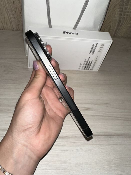 iPhone 15 Pro eSIM КАТО НОВ!