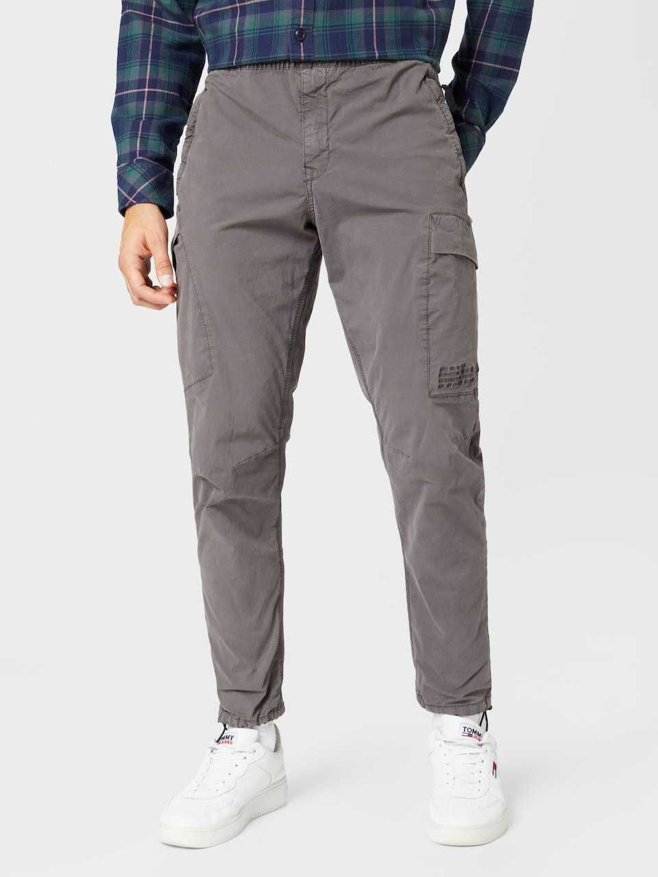 100% Оригинален чисто-нов страхотен мъжки карго панталон RIVER ISLAND!