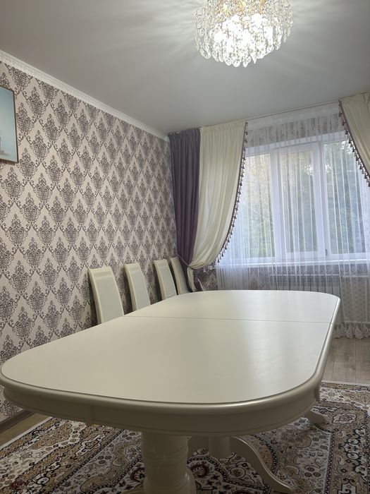 Стол со стульями за 250 000 тг