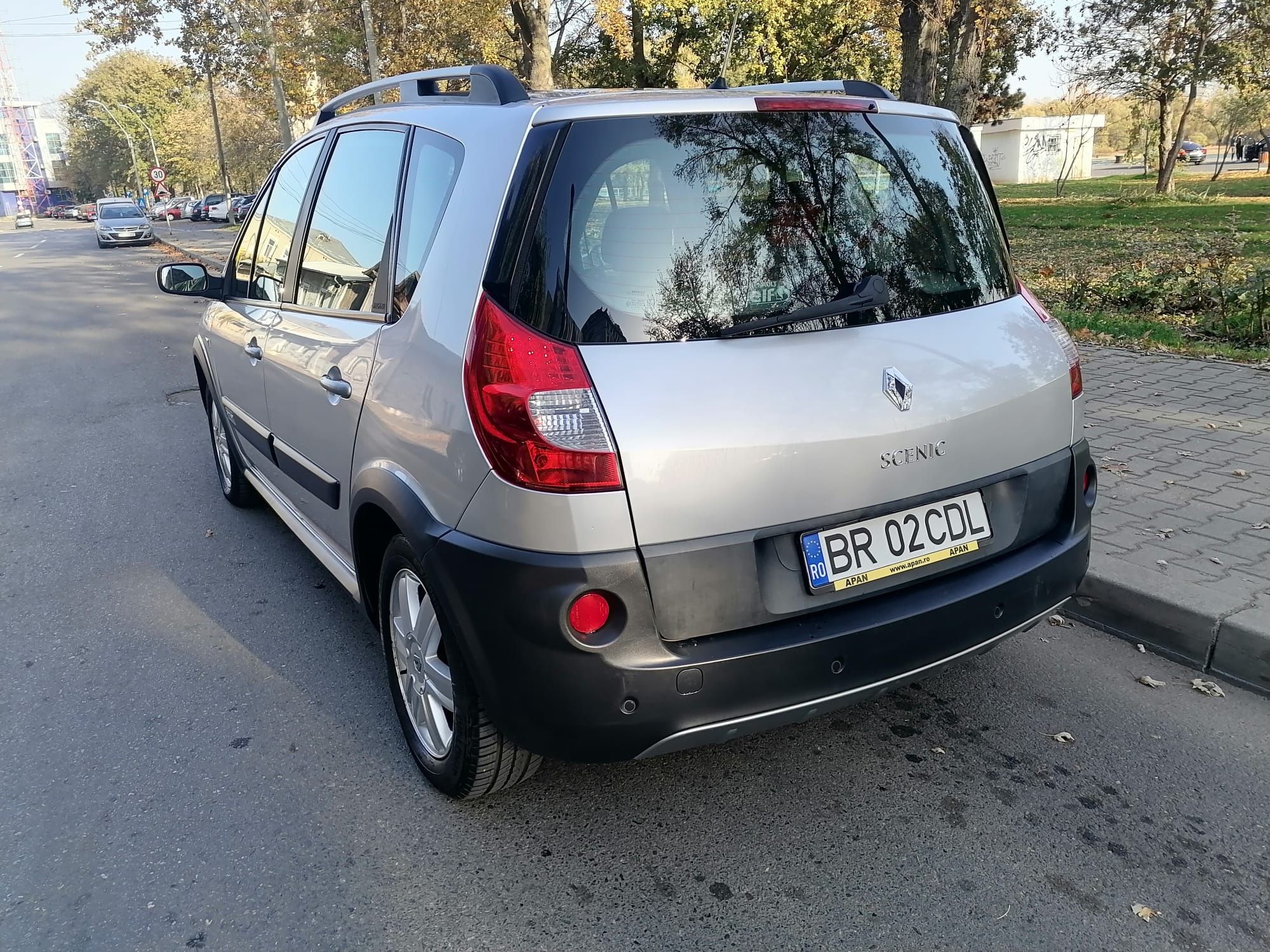 Renault Scenic Conquest 1,9 dci 131 cp (Diesel)