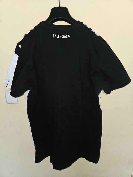 Тениска Balenciaga