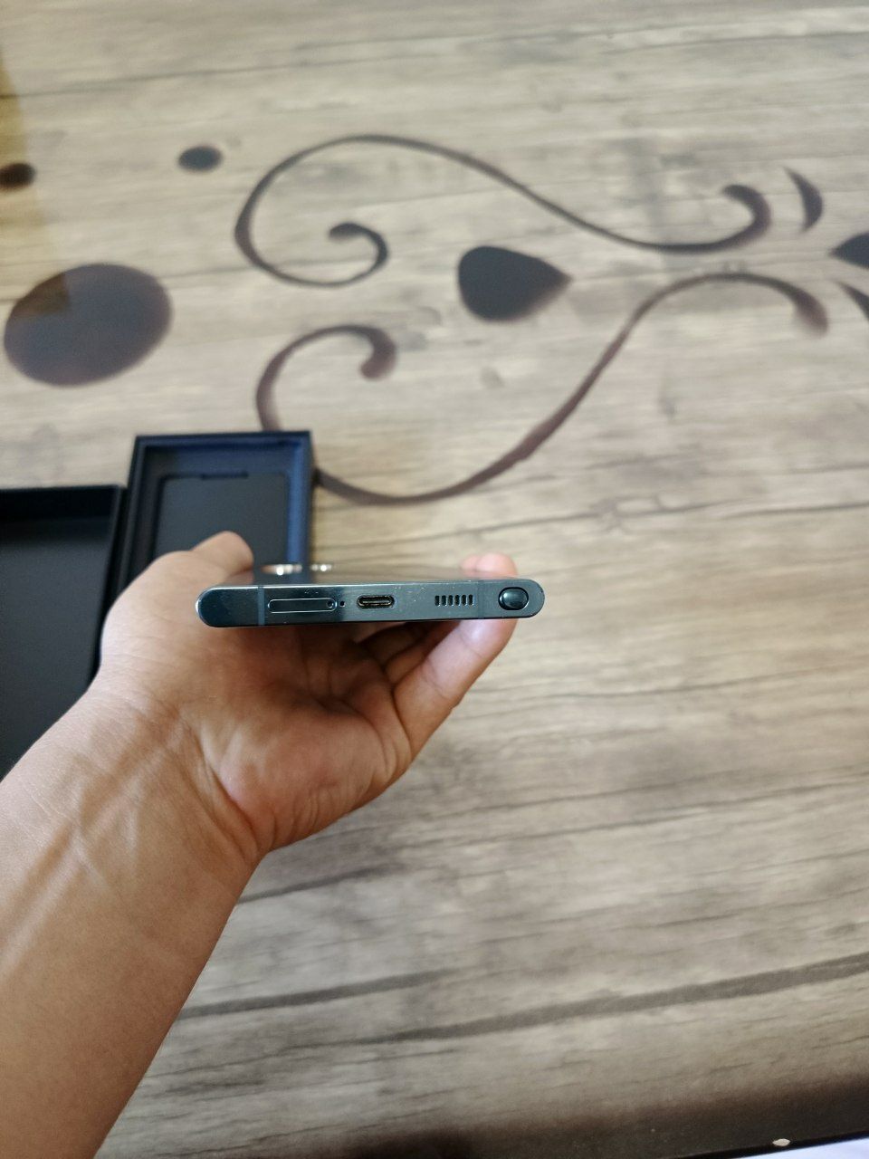Samsung S22 Ultra sotiladi