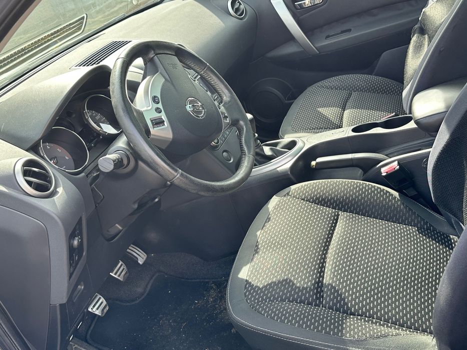 Nissan quasqai recent adus