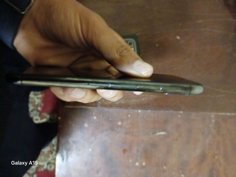 iPhone 11 pro sotiladi