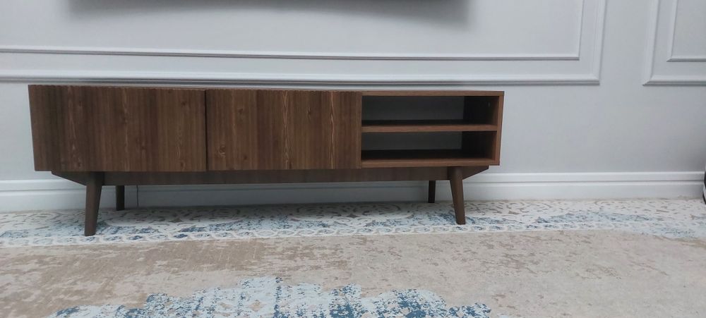 Тумба под телевизор