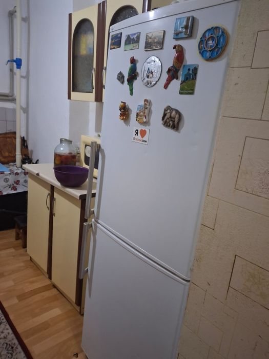 Продам холодильник на запчасти