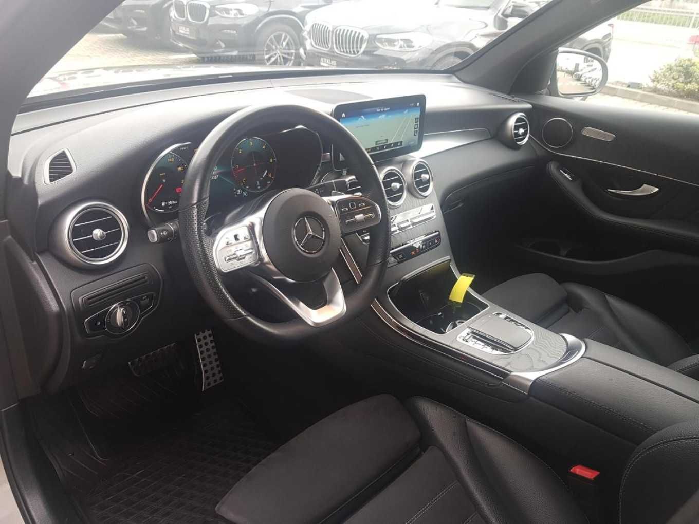 Mercedes GLC 220d 4MATIC an 2020