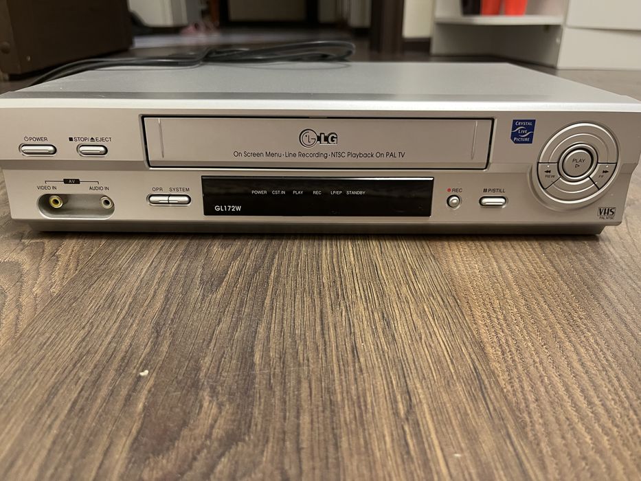 Продам видеомагнитафон