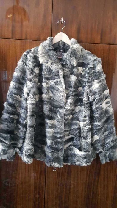 Дамски палта от китайска коза