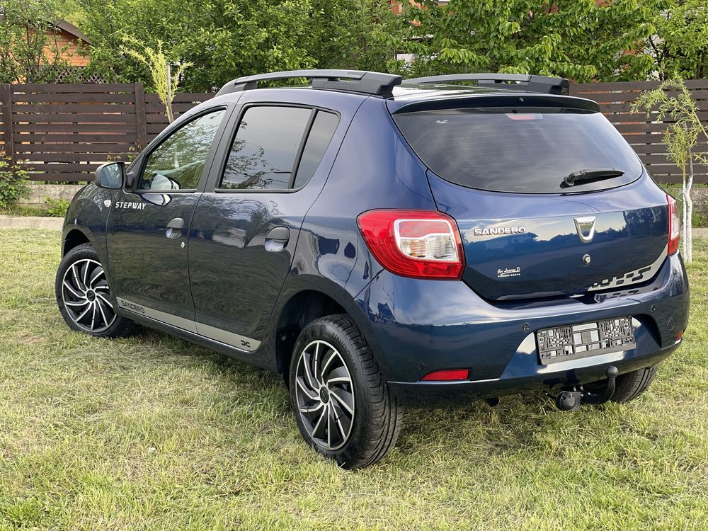 Dacia Sandero / euro 6 / navigatie / impecabil