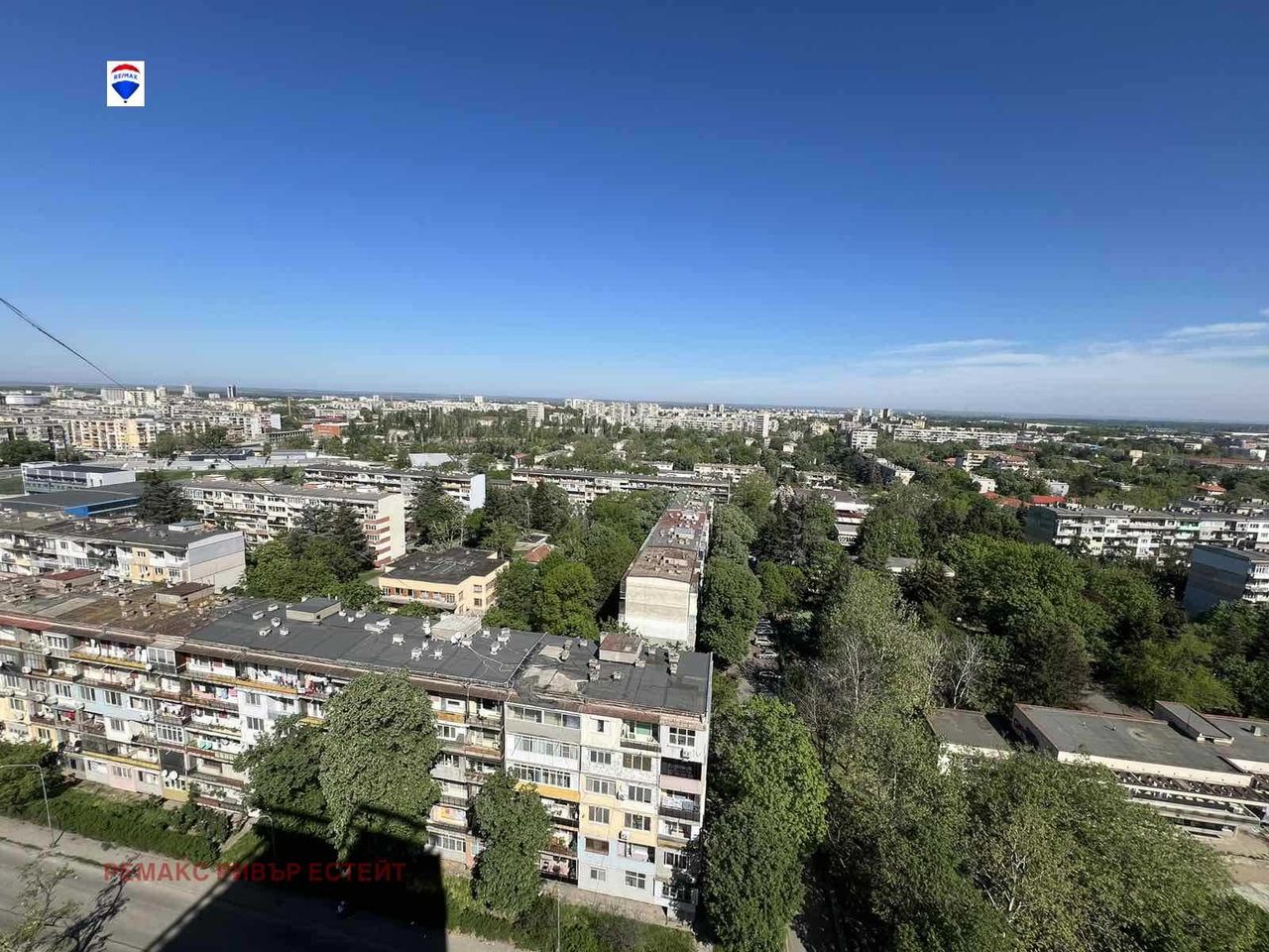 Продава се Двустаен апартамент в Русе, Здравец - 65 кв.м за 845 €/кв.м - Снимка #7