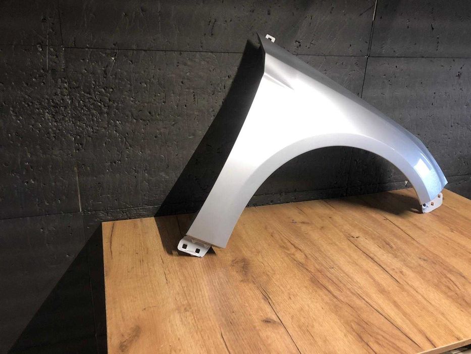 Aripa Fata Dreapta Ford Focus Mk3 An 2011-2014 MoonDust Silver Gri