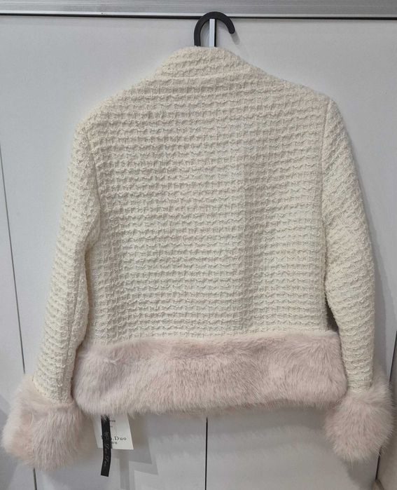 Късо палто чисто ново