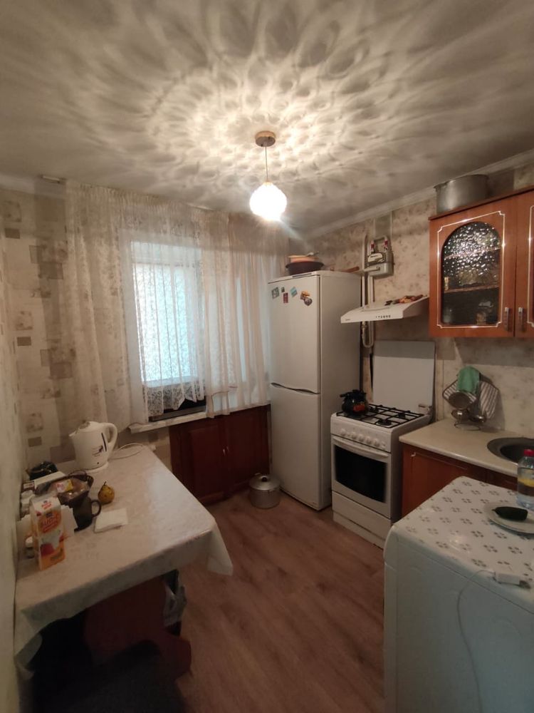 Продам 1 комн.Р-н Уюта.