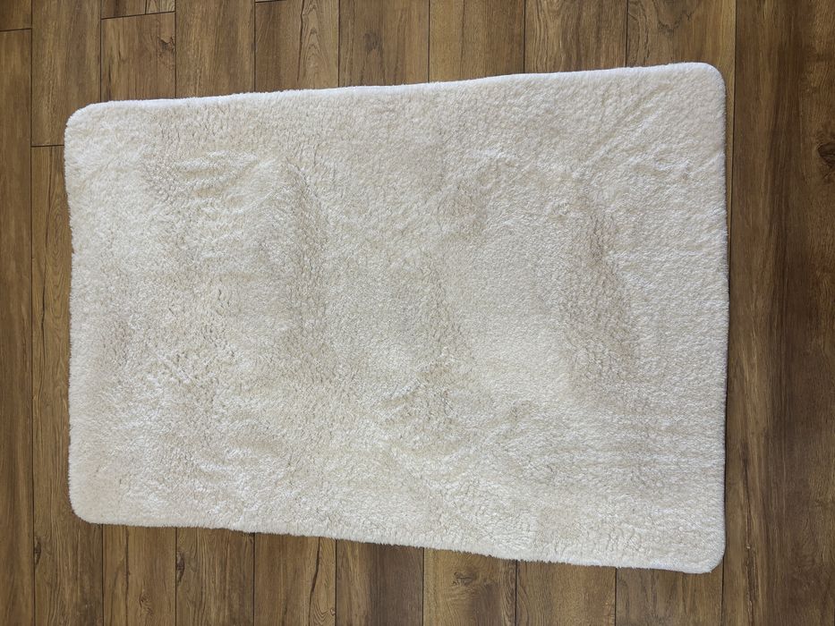 Продаются коврики - 3шт, сделана профессиональная химчистка