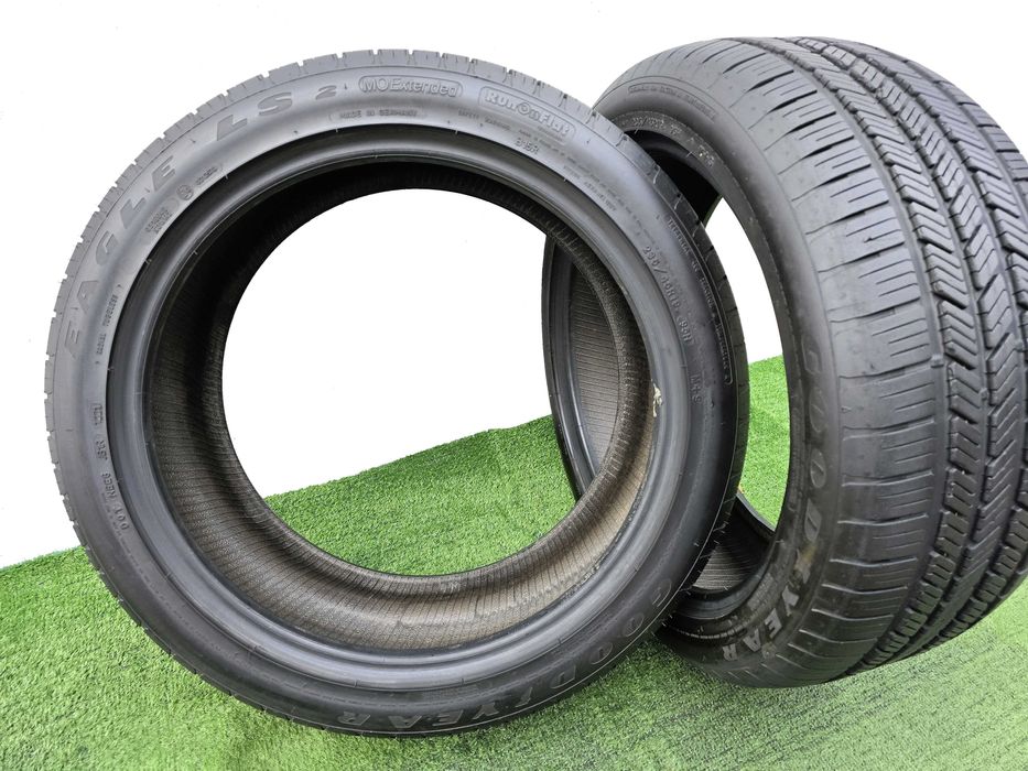 2бр. 235/45/19 GOODYEAR Eagle LS2- всесезонни