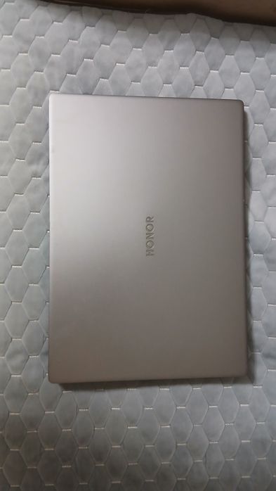 Продам ноутбук HONOR MagicBook x16