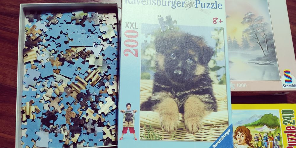 3 Jocuri puzzle 1000, 200, 240 piese