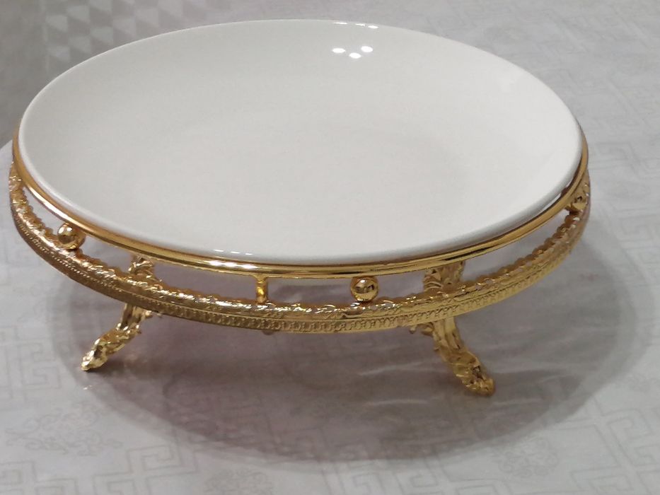 Продается мельхиор с фарфором 4500т осталось  3 шт