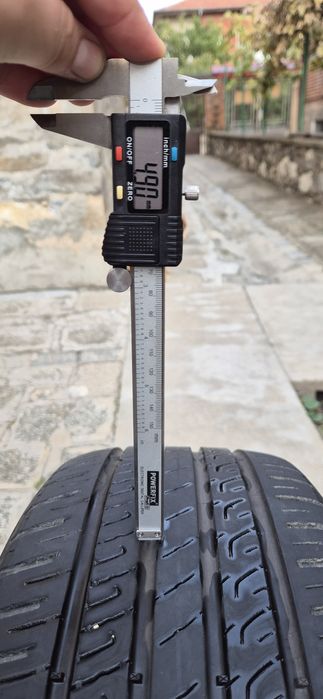 Лятни гуми Barum Bravuris 5, 215/50 R17 XL