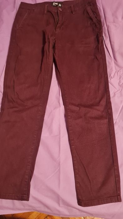 Pantaloni baieti H&M.