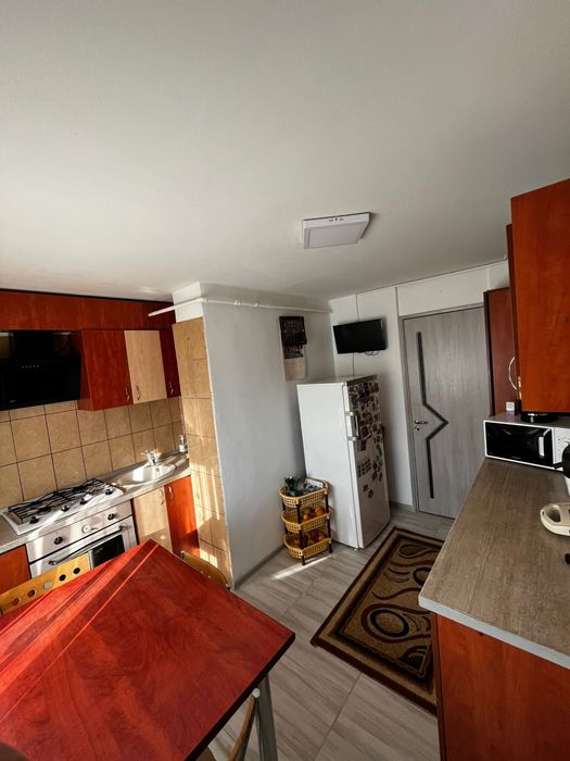 Vand apartament 3 camere zona centrala
