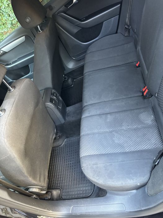 Vând Volkswagen Passat b7