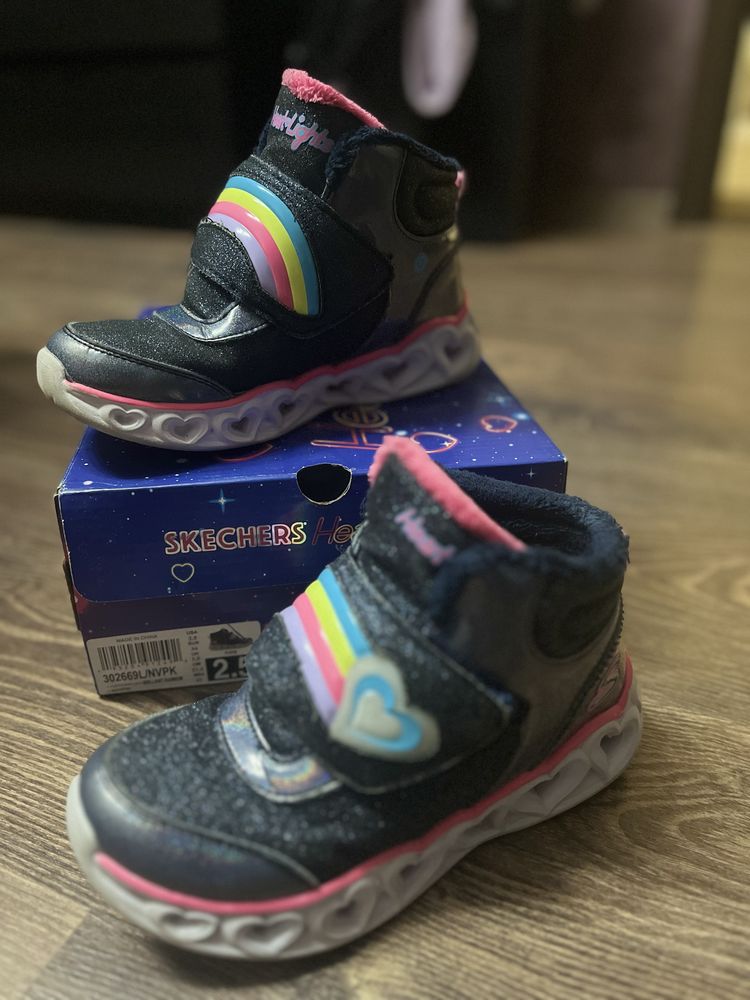 Ботуши/Ботушки Skechers и Decathlon