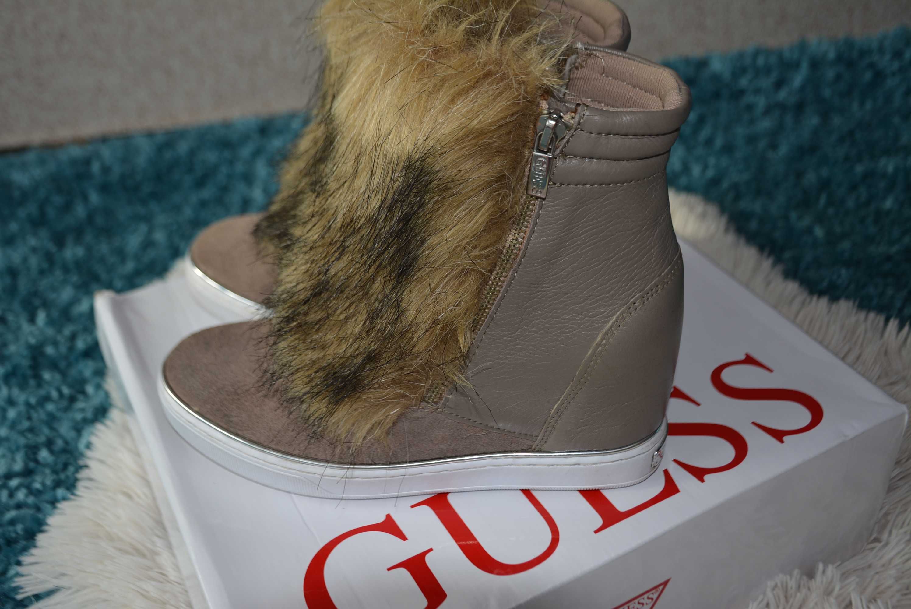 Дамски боти на платформа Guess