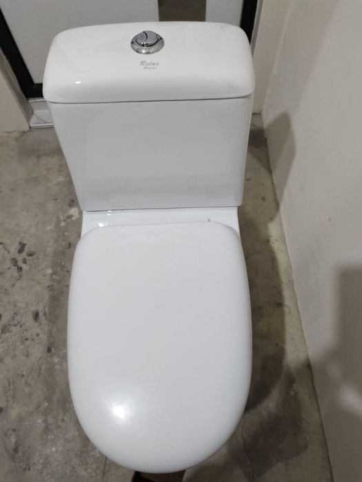 Унитаз сотилади.Холати яхши