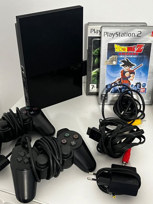 PlayStation 2 cu 2 jocuri rare