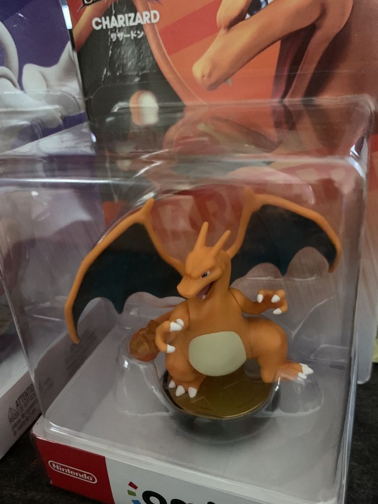 Amiibo Pokemon Charizard -Mewtwo