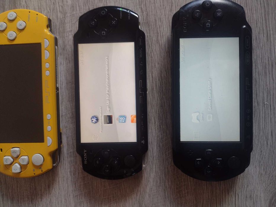 ЛОТ 5 броя Sony PSP 3004 2004 E1004 1003