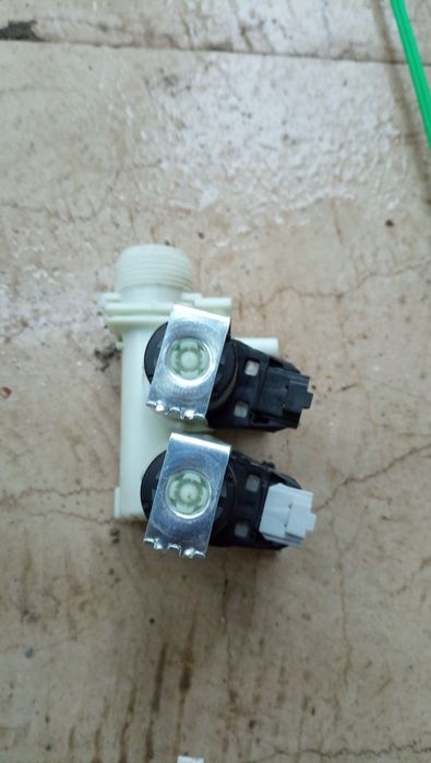 Пералня Аристон на части !