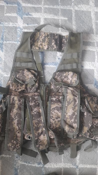 Продам тактический разгруз жилет.