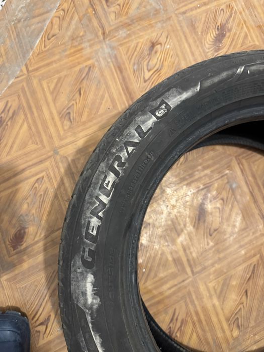 Лятна гуми 1 бр 215/55/17. GENERAL 20 лвима една лепенка.