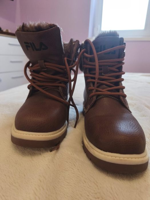 Продават се нови Боти Fila