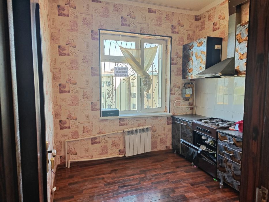 Квартира шароити билан сотилади арендагахам берилади