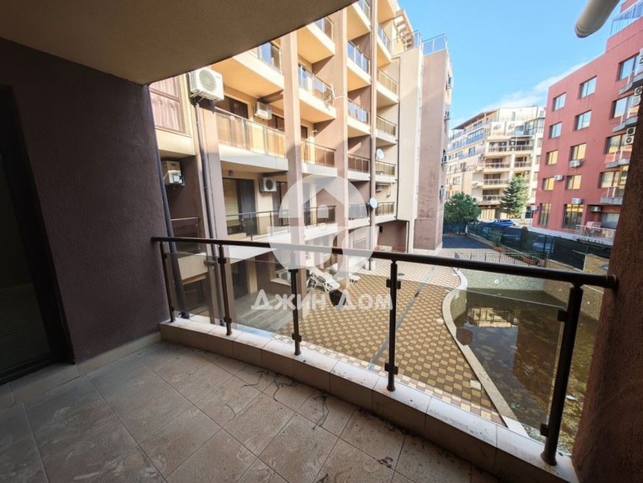 Двустаен апартамент с НИСКА ТАКСА в к-с „Парус 4“, гр. Поморие