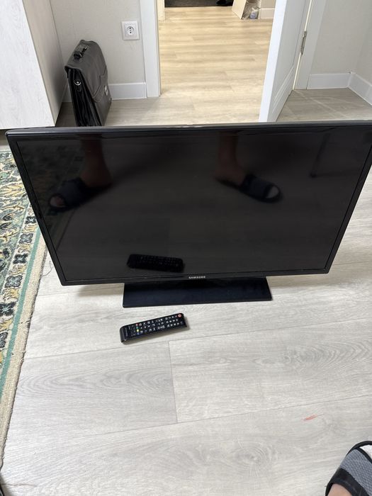 Теливизор Samsung UE32EH4000