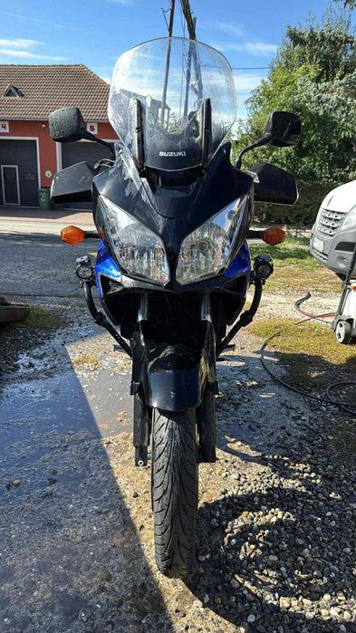 Suzuki V-strom 650