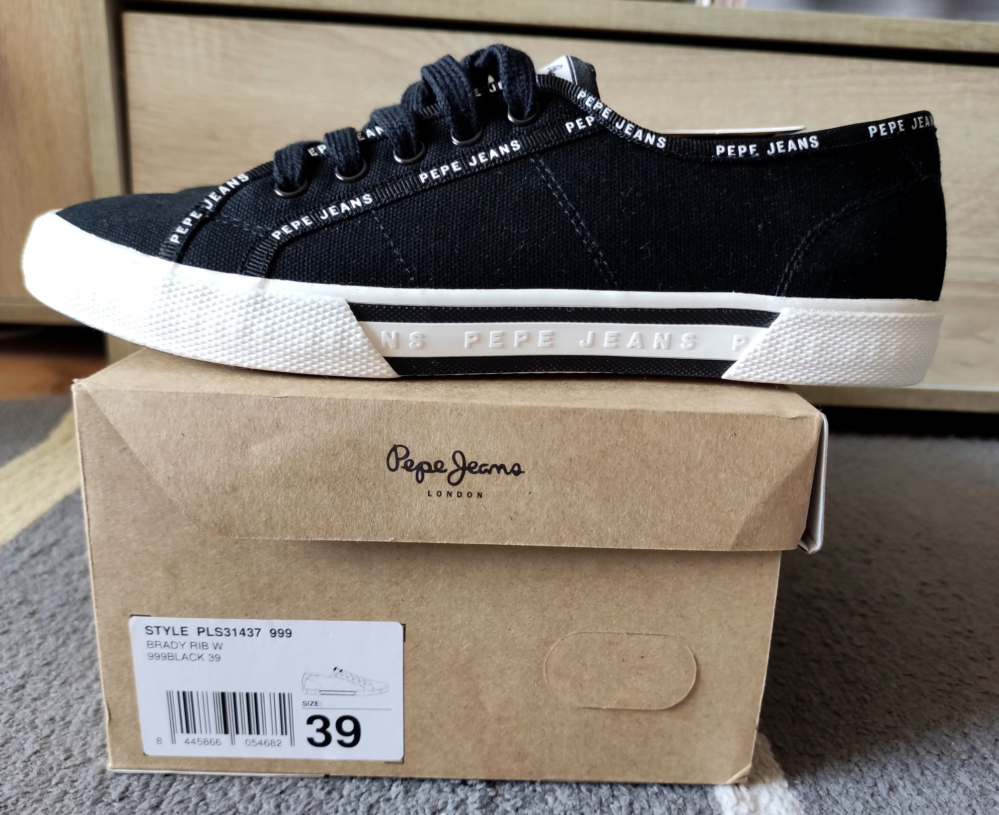 Нови кецове Pepe Jeans