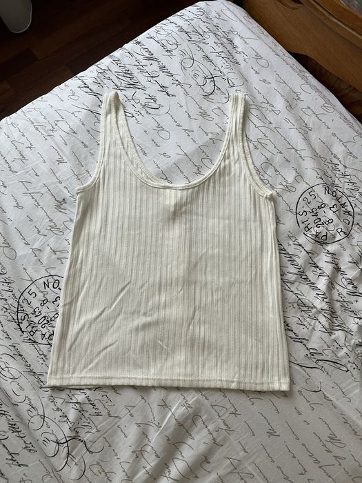 Top alb cu nasturi, H&M