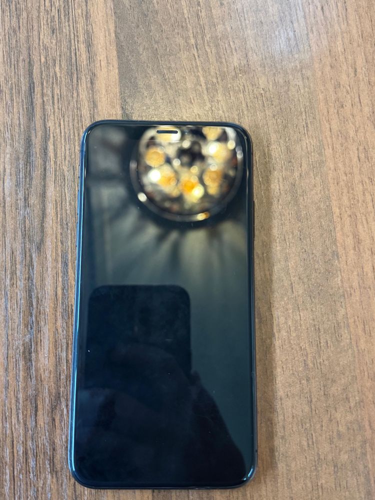 IPhone Xs срочно б/у