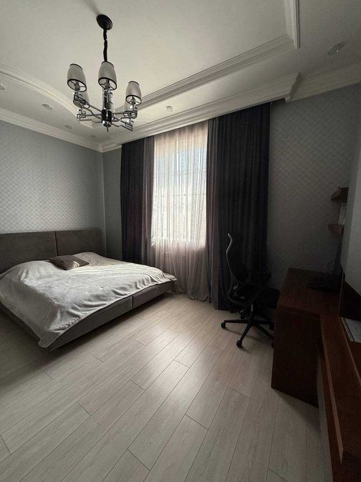Габус
Мирабадский район, ул. Нукусская
Глинка
5-комнатная
7/8
217 м²