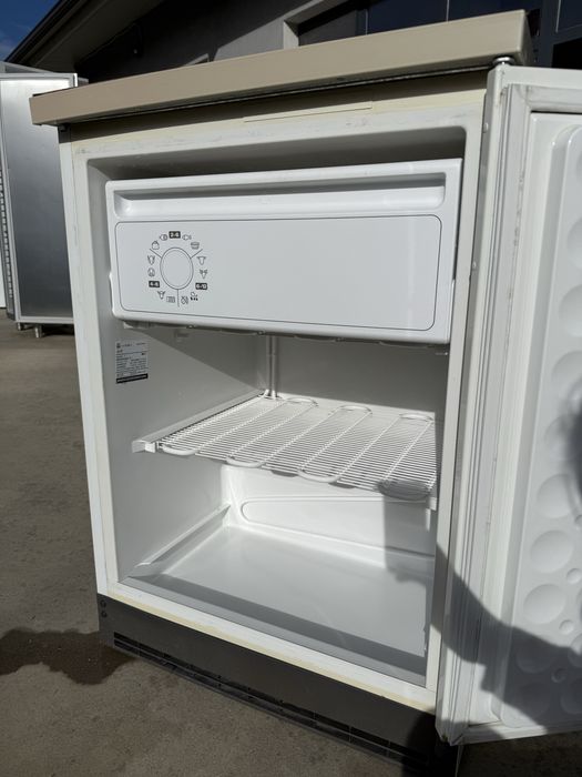 Малък фризер 4 чекмеджета Siemens