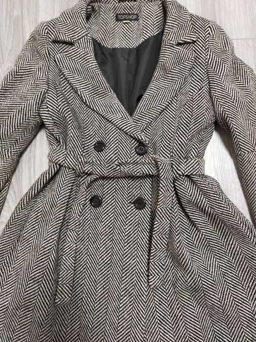 Haină cambrată din lână